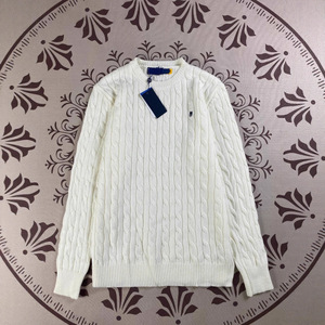 سترة صوفية كلاسيكية عالية الجودة للرجال والنساء، دافئة وسميكة مع شعار مطرز، ياقة مستديرة، مناسبة للأزواج - Product Image 3