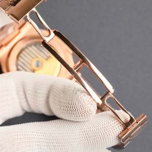 นาฬิกาข้อมือผู้ชายสไตล์คลาสสิกขายดี ตัวเรือนสแตนเลสสตีล ระบบจักรกล หน้าปัดแซฟไฟร์คริสตัล ขนาด 44 มม. โครโนกราฟ ระบบสปอร์ต - Product Image 3