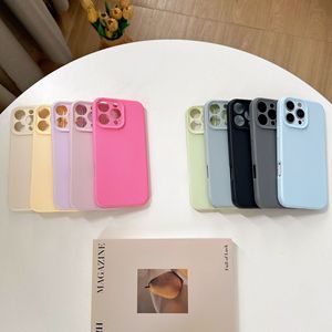 Oferta de descuento Funda de teléfono de TPU de alta calidad Accesorios de teléfono flexibles minimalistas duraderos para <span class=keywords><strong>iPhone</strong></span> 16 17 Pro Max - Product Image 1