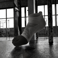 Chaussettes de sport pour hommes, respirantes, antidérapantes, à séchage rapide, pour le cyclisme, décontractées, printemps, vente en gros