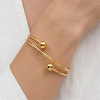 Brazalete Abierto de Doble Capa con Extremo de Bola, Chapado en PVD, de Acero Inoxidable, Minimalista, Impermeable e Hipoalergénico