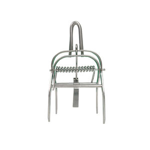 Piège à taupe à griffes écologique en métal solide à usage facile avec longue poignée pour tueur de souris dans le verger de Ranche de ferme - Product Image 5