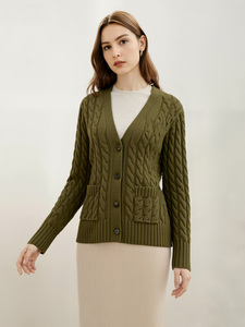 <span class=keywords><strong>Cardigan</strong></span> in Lana OEM Casual Snellente e Traspirante con Lavorazione a Trecce Frontale e Costine Verticali sul Retro, 90% Lana, Bottoni Frontali e Tasche - Product Image 2