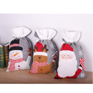 Sacs en papier kraft de Noël personnalisés avec ruban imprimé pour petits emballages en polyester - Product Image 6