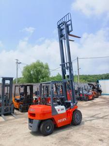 Montacargas Diésel Heli K30 Usado de 3 Toneladas con Alcance de 5 Metros, Eficiente Energéticamente, a Buen Precio, para Manejo Sostenible de Materiales - Product Image 4