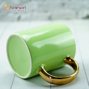 Chất lượng cao 11oz xách tay Cốc gốm với vàng xử lý tùy chỉnh in bởi nhà sản xuất chuyên nghiệp chì Cadmium miễn phí - Product Image 4