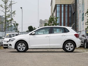 Volkswagen <span class=keywords><strong>Polo</strong></span> Le Enjoy Edition <span class=keywords><strong>2021</strong></span> Usata, Basso Chilometraggio, Senza Incidenti, Disponibile per Vendita Immediata - Product Image 3