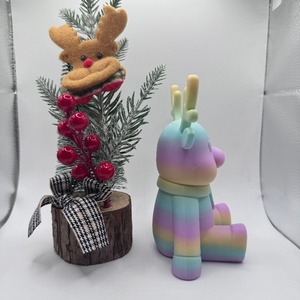 Statua Decorativa di Renna Natalizia Stampata in 3D in Plastica - Product Image 4