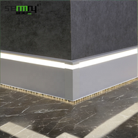 Moderne LED-Leuchtende Fußleisten-Beleuchtung aus Aluminiumlegierung, Langlebig und Wasserbeständig, Bodenbelagszubehör