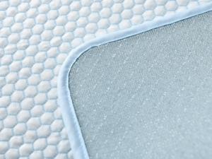 Großhandel Atmungsaktive Kühlung Hunde bett Weiche Haustier kissen Faltbare Wärme entlastung Haustier Kalte Matten - Product Image 4