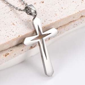 Pendentif double croix creuse en acier inoxydable pour femmes et hommes, vente en gros, pour la prière, bijoux, cadeau - Product Image 5