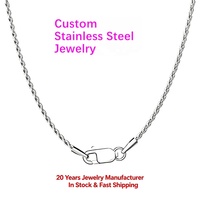 Nouveau Collier Imperméable en Acier Inoxydable Tressé Type Corde et Chaîne Chevrons pour Hommes et Femmes – Idéal Cadeau – Livraison Rapide