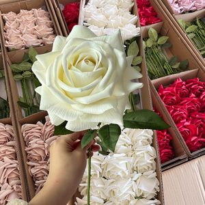 <span class=keywords><strong>Rose</strong></span> Bianche Artificiali per Decorazione, <span class=keywords><strong>Rose</strong></span> Finte a Lunga Durata, Fiori Artificiali all'Ingrosso - Product Image 2
