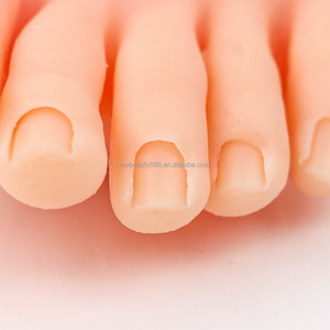 แบบจำลองฝึกทำเล็บเท้าซิลิโคนนิ่มสำหรับฝึกทำเล็บและตกแต่งเล็บ - Product Image 5