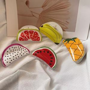Pinzas para el Cabello de Plástico con Forma de Frutas de Verano: Fresa, Sandía, Limón, Kiwi, Naranja, para Niñas, Uso Diario, Moda - Product Image 2