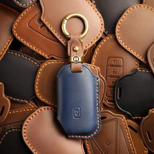 Funda de Cuero para Llaves de Kia Sportage, Sorento, Seltos, K3/K5, Funda de Piel Auténtica con Gancho Metálico, Diseño con Costuras Naranjas - Product Image 3
