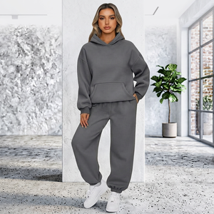Ensemble de jogging hiver personnalisé respirant à capuche en molleton de coton épais avec blocs de couleur imprimés pour hommes et femmes - Product Image 1