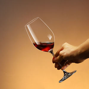 <span class=keywords><strong>Verre</strong></span> à vin <span class=keywords><strong>rouge</strong></span> bordeaux 470ml avec diamant doré <span class=keywords><strong>Verre</strong></span> à cristal sans plomb rond avec LOGO personnalisable <span class=keywords><strong>Verre</strong></span> à vin français - Product Image 2