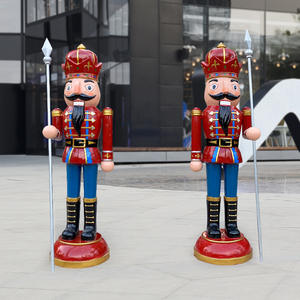 Vente en gros de dessin animé <span class=keywords><strong>Casse</strong></span>-<span class=keywords><strong>Noisette</strong></span> Sculpture FRP Peint Personnages pour centre commercial Hôtel Entrée Résine Soldats Bienvenue Décoration - Product Image 4