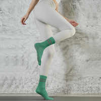Xianghui Yoga Cinq Orteils Longs Sport Types Coloré 100 Coton Chaussettes Doux Chaud Blanc Pilates Chaussettes pour Femmes