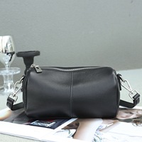 Sac à bandoulière cylindrique en cuir véritable de haute qualité pour femme, mini sac à main rouge en cuir avec fermeture éclair