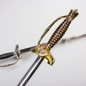 Spada Classica Europea Senza Bordo in Metallo per Film e TV, Spada Cerimoniale da <span class=keywords><strong>Palazzo</strong></span>, Decorazione Incisa, Accessori per Spettacoli - Product Image 1