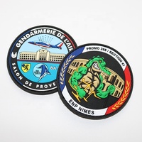 PVC crochet et boucle patchs souples fer sur les vêtements 3D personnalisé Silicone privé en caoutchouc presse à chaud en relief Logo étiquettes pour vestes