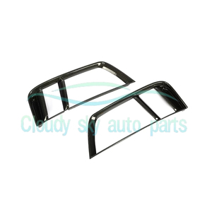 Grilles d'aération inférieures en nid d'abeille en fibre de carbone YT pour pare-chocs arrière <span class=keywords><strong>R8</strong></span> <span class=keywords><strong>V10</strong></span> <span class=keywords><strong>Plus</strong></span> Coupé 2 portes 16-18 - Product Image 2