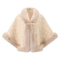 Cape élégante pour femme avec bordure en fausse fourrure, fermeture perlée, motif géométrique, couleur unie, châle de mariée pour mariage, voyage, vacances
