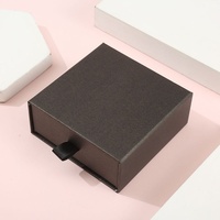 Boîte à bijoux avec fermeture magnétique, double couche, impression bronzée, doublure en carton ondulé kraft pour bagues et boucles d'oreilles