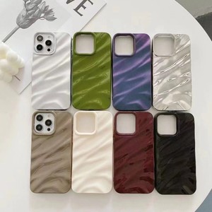 Custodie per iPhone 17 16 15 14 13 Pro Max con modello 3D, motivo a onde e volant satinato, tinta unita, protezione posteriore - Product Image 1