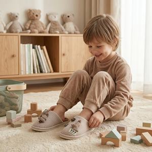 Pantuflas Unisex de Piel Sintética para Interiores/Exteriores, Antideslizantes, Impermeables, Transpirables y Cálidas para Invierno - Product Image 3