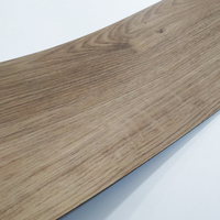 Suelo Vinílico LVT con Aspecto de Madera Simulada, Resistente al Agua, al Fuego y Duradero, en Varios Colores