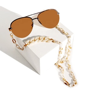 Chaîne de <span class=keywords><strong>lunettes</strong></span> tendance en acrylique antidérapante de 70 cm avec support pour <span class=keywords><strong>lunettes</strong></span> de soleil et sangle pour masque facial – Accessoire pour <span class=keywords><strong>lunettes</strong></span> - Product Image 4