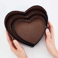 Boîte cadeau rigide personnalisée en forme de cœur noir en carton recyclé PPWR, design éco-responsable, finition mate, logo OEM personnalisé, Saint-Valentin