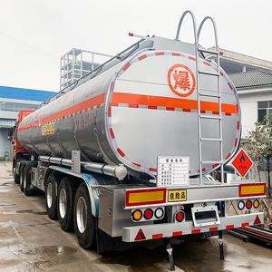 China HOWO nuevo camión de combustible móvil 4x2 y 8x4 Transmisión Manual de rueda motriz con bomba de combustible diésel para suministro de gasolina y aceite - Product Image 3