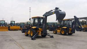 Liste de prix des chargeuses-pelleteuses XT870 de conception professionnelle avec marteau et fourche - Product Image 4