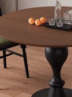 Table basse compacte de style français Wabi-sabi en bois de frêne massif, design multifonctionnel pour petits balcons et salles à manger, style Mid-century Modern