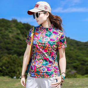 เสื้อยืดแขนสั้นลายดอกไม้สำหรับผู้หญิง แห้งเร็ว ใส่สบาย เหมาะสำหรับวิ่ง เดินป่า ออกกำลังกาย พิมพ์ลายดิจิทัล ระบายอากาศได้ดี ยืดหยุ่นได้ - Product Image 1