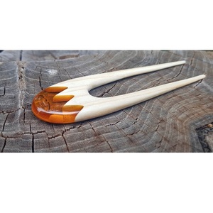 Accessoire de cheveux élégant en résine durable en forme de U, pince à cheveux tendance, qualité supérieure, fabrication artisanale, accessoire de coiffure essentiel - Product Image 1