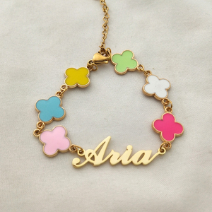 <span class=keywords><strong>Bracelet</strong></span> Trèfle à Quatre Feuilles Tendance, Lettre Prénom Personnalisée, Couleur, pour Filles et Femmes, en Acier Inoxydable Plaqué Or - Product Image 1