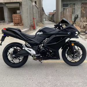 Motocyclettes sportives d'occasion <span class=keywords><strong>Kawasaki</strong></span> modèle <span class=keywords><strong>Ninja</strong></span> <span class=keywords><strong>250</strong></span>-400cc à prix relativement abordable. - Product Image 2