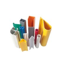 Profils en PVC extrudé personnalisés, résistants aux UV, écologiques, surface brillante/mate pour fenêtres, supermarchés, design moderne
