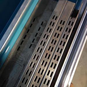 Machine de poinçonnage CNC automatique multi-trous pour tubes carrés et ronds - Product Image 3