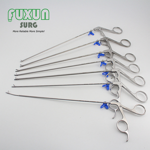 Instruments d'endoscopie de la colonne vertébrale pour discectomie interlaminaire par pulsion uniportale, forceps de préhension dentelés flexibles, manuel, CE - Product Image 1