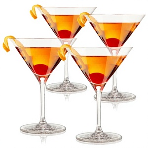 Verre à Martini en Cristal Moderne, Verres à Cocktail d'Inspiration Vintage, Vaisselle de Bar Élégante, Collection pour Soirées et Réceptions - Product Image 2