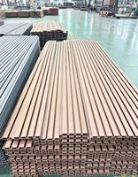 Panneau décoratif extérieur de haute qualité Lambrin WPC 3D, prix d'usine, panneaux muraux extérieurs en PVC