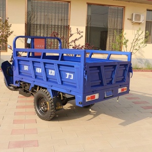 New Style Tricycle <b>Passenger</b> and Cargo Tricycle Motorcycle Fuel Three Wheels Motorcycle - Product Image 5