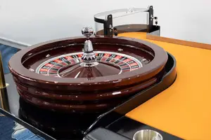 Op Maat Gemaakte Luxe Hoogwaardige Roulette Tafel Van Hoge Kwaliteit Goedkope Roulettetafel Voor Casino