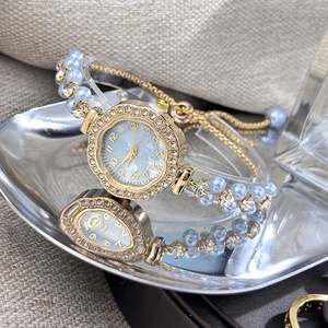 Nouvelles montres pour <span class=keywords><strong>femmes</strong></span> avec mouvement à quartz, motif tournesol, entièrement serties de perles et de diamants - Product Image 5